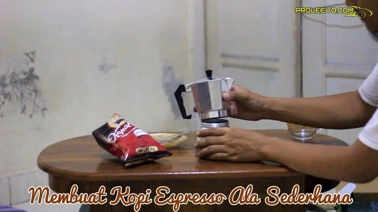 Membuat Kopi Espresso dengan Bialetti Moka Pot