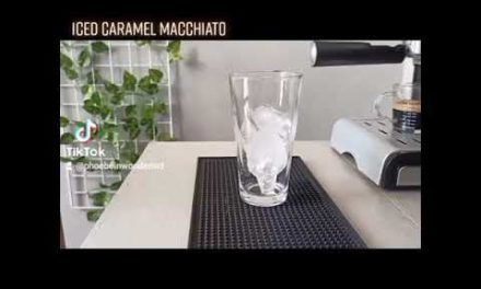 ICED COFFEE RECIPE: caramel macchiato